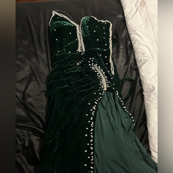 Prom Dress - Picture 5 of 11